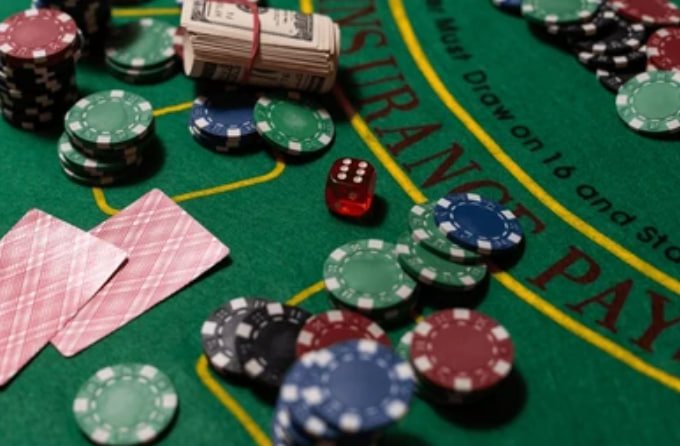 Filipino player browsing ss77 Casino baccarat and live dealer tables on smartphone